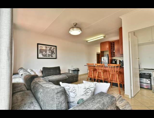 1 BEDROOM APARTMENT FOR SALE IN MULBARTON